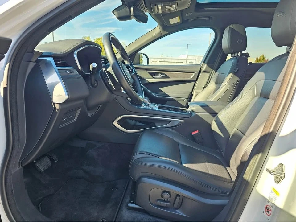2023 Jaguar F-Pace - Image 6 of 7