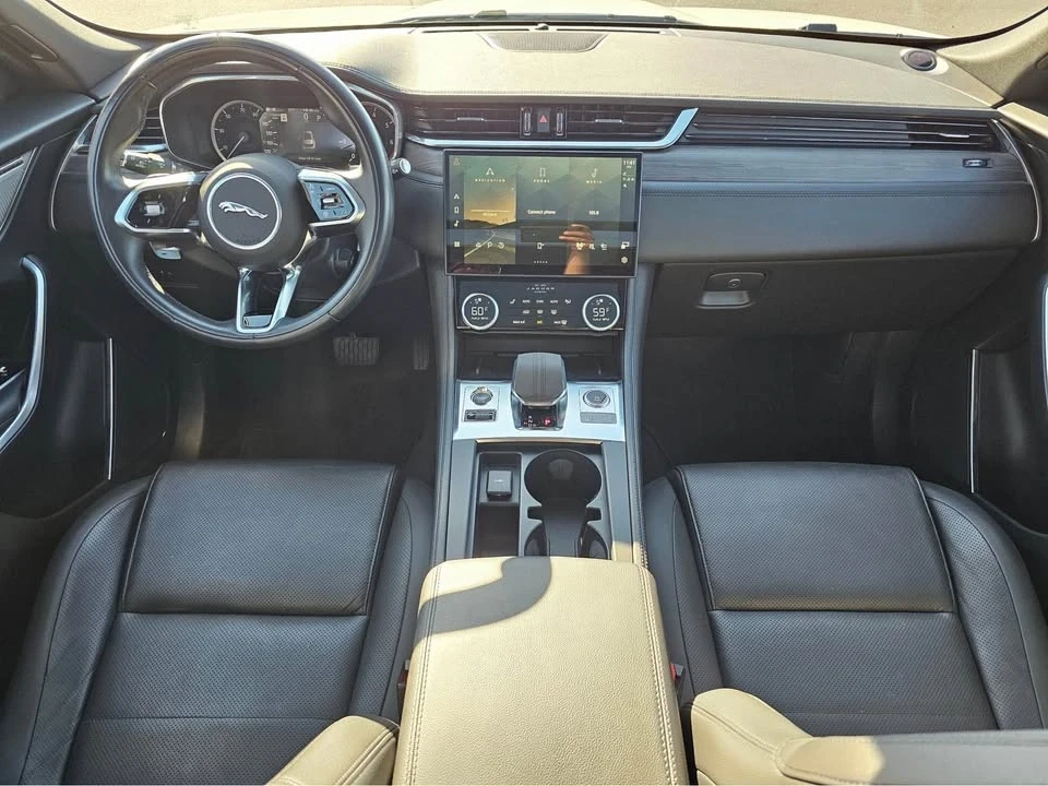 2023 Jaguar F-Pace - Image 5 of 7