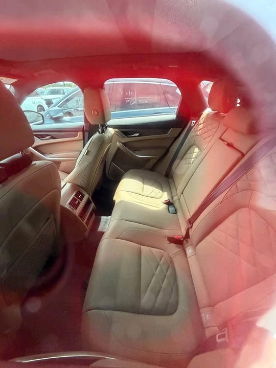 2023 Jaguar F-Pace - Image 6 of 7
