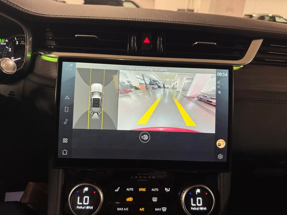 2023 Jaguar F-Pace - Image 13 of 16