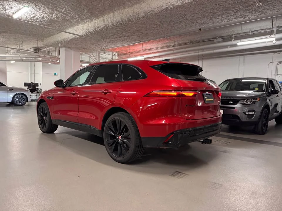 2023 Jaguar F-Pace - Image 3 of 16