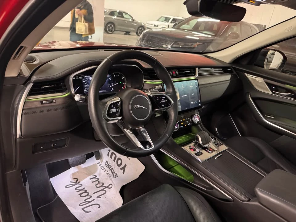 2023 Jaguar F-Pace - Image 9 of 16