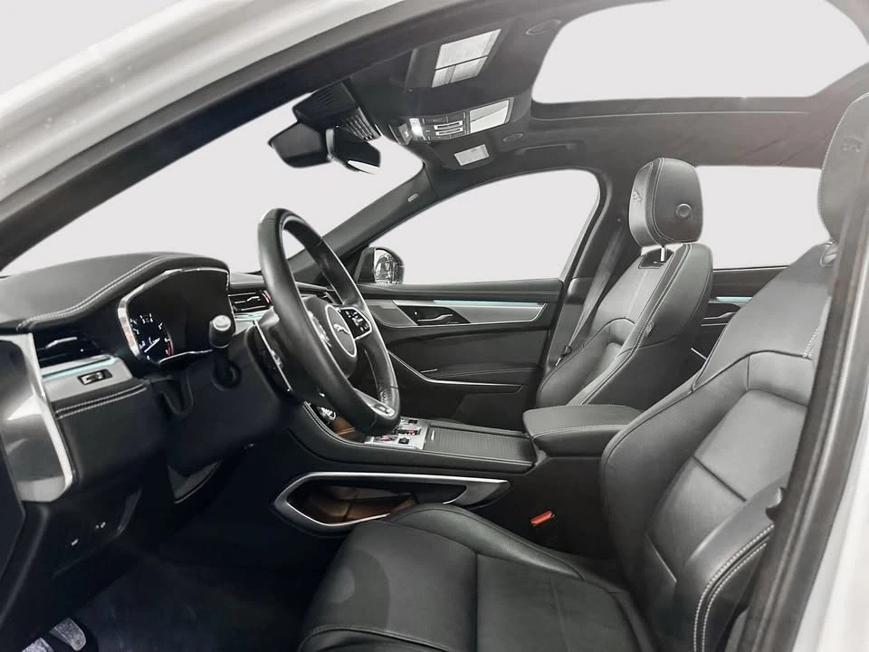 2023 Jaguar F-Pace - Image 14 of 20