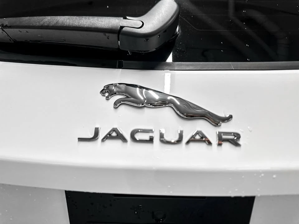 2023 Jaguar F-Pace - Image 10 of 20