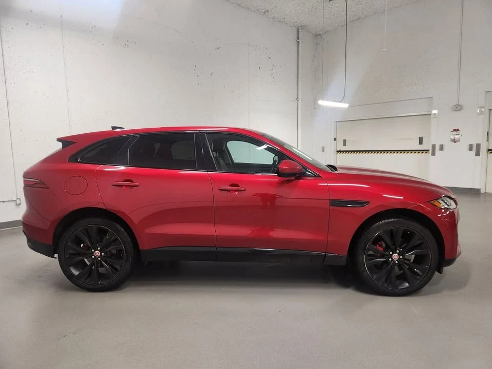 2023 Jaguar F-Pace - Image 6 of 16