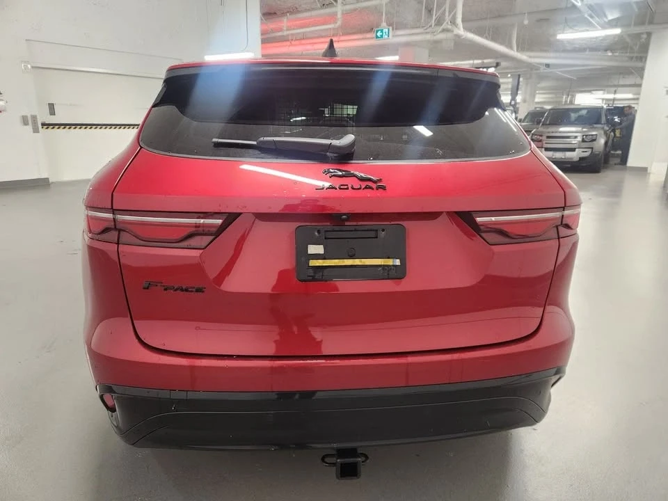 2023 Jaguar F-Pace - Image 4 of 16