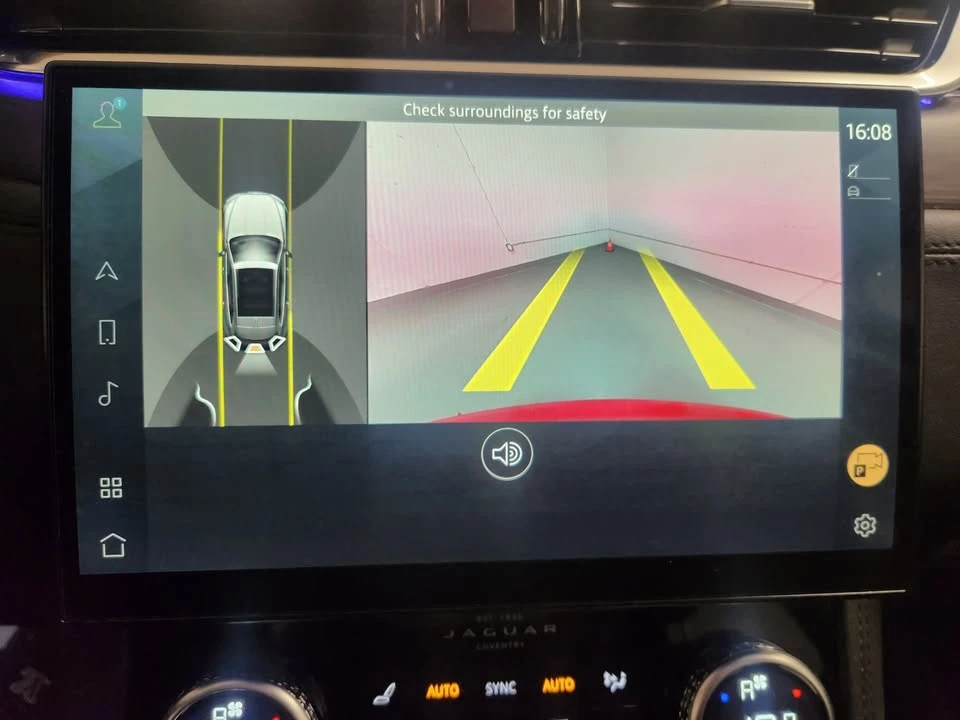 2023 Jaguar F-Pace - Image 14 of 19