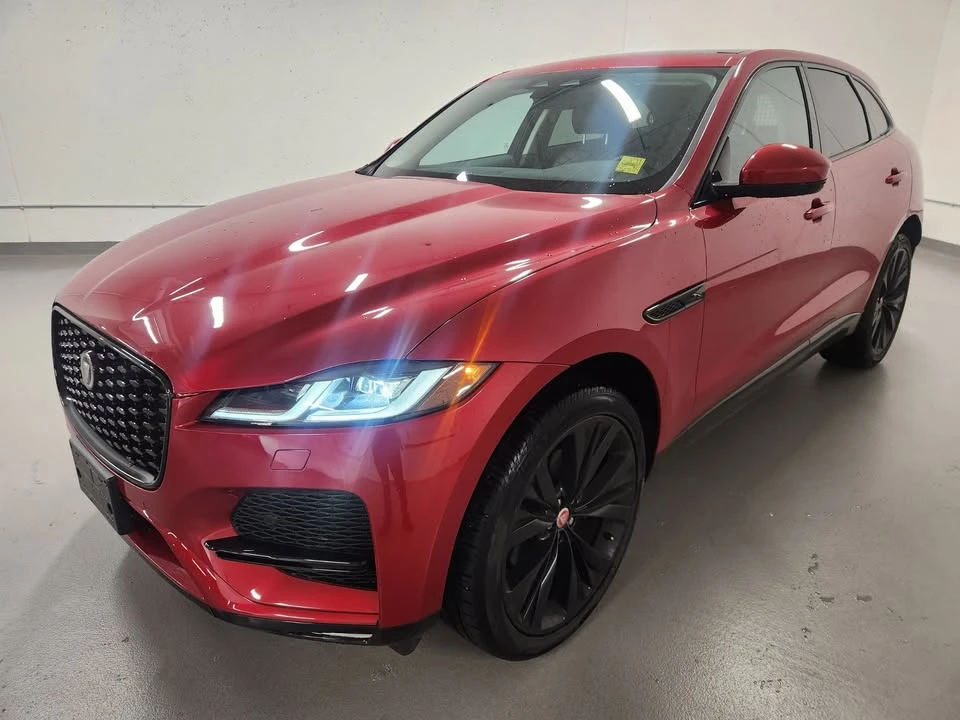 2023 Jaguar F-Pace - Image 3 of 19