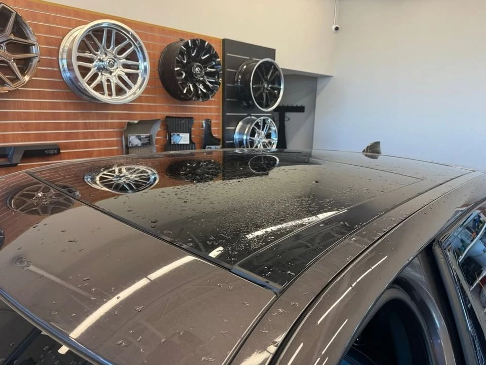 2023 Jaguar F-Pace - Image 10 of 20