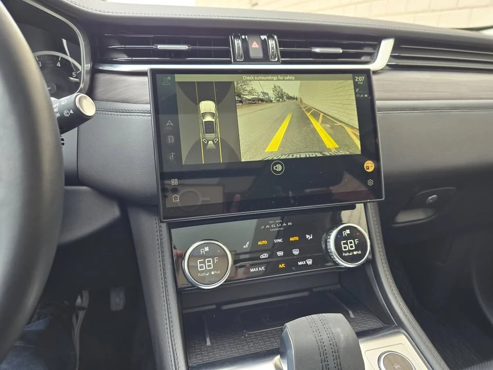 2023 Jaguar F-Pace - Image 16 of 20