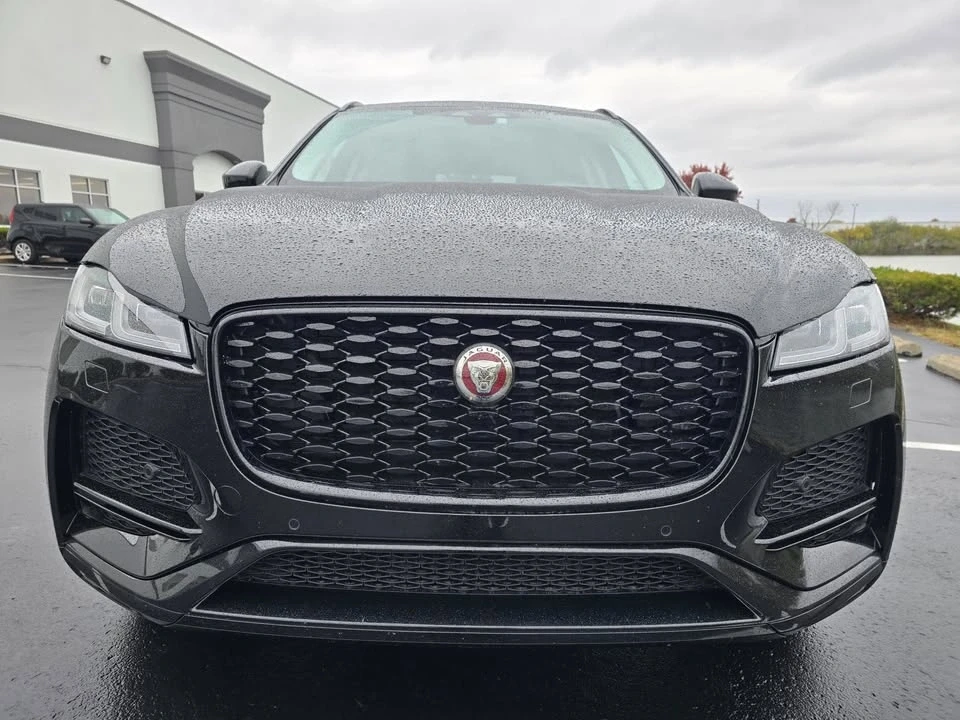 2023 Jaguar F-Pace - Image 4 of 20
