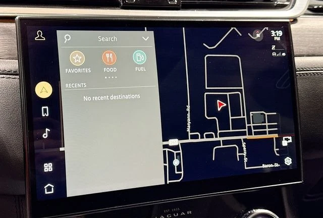 2023 Jaguar F-Pace - Image 11 of 16