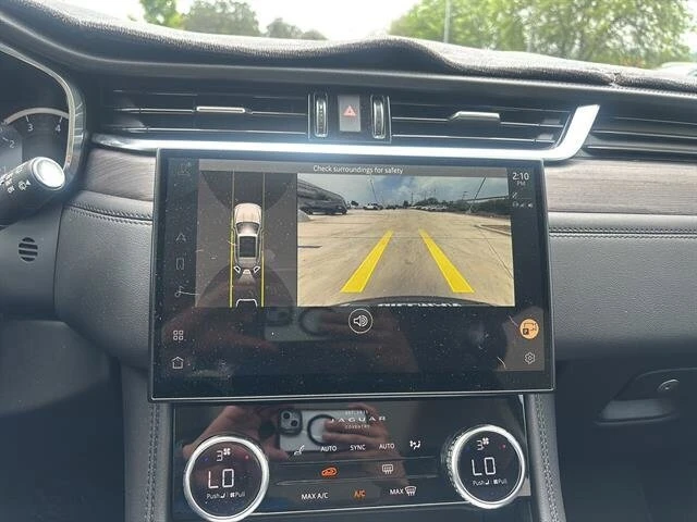 2023 Jaguar F-Pace - Image 10 of 10