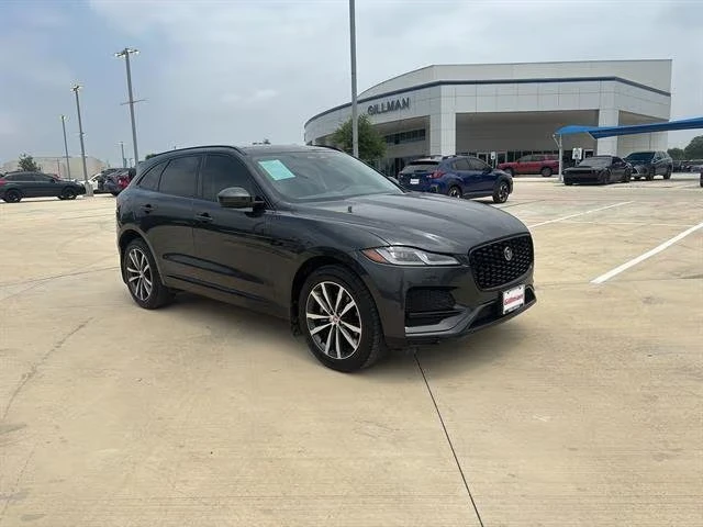 2023 Jaguar F-Pace - Image 4 of 10