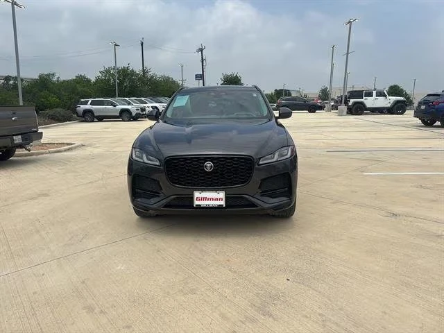 2023 Jaguar F-Pace - Image 2 of 10