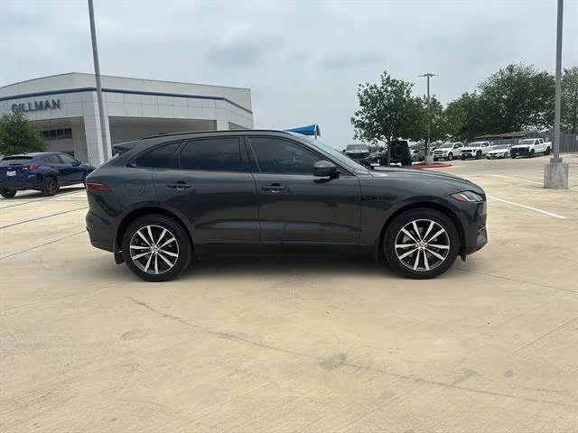 2023 Jaguar F-Pace - Image 7 of 10