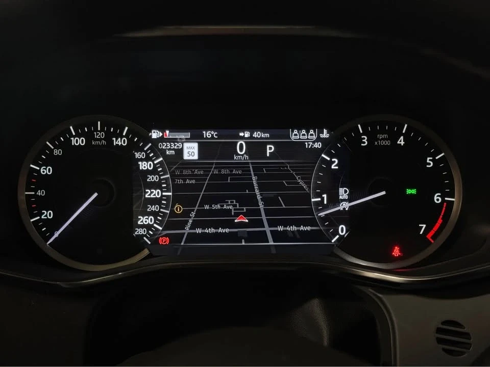 2023 Jaguar F-Pace - Image 15 of 19