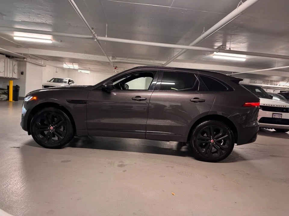 2023 Jaguar F-Pace - Image 7 of 18