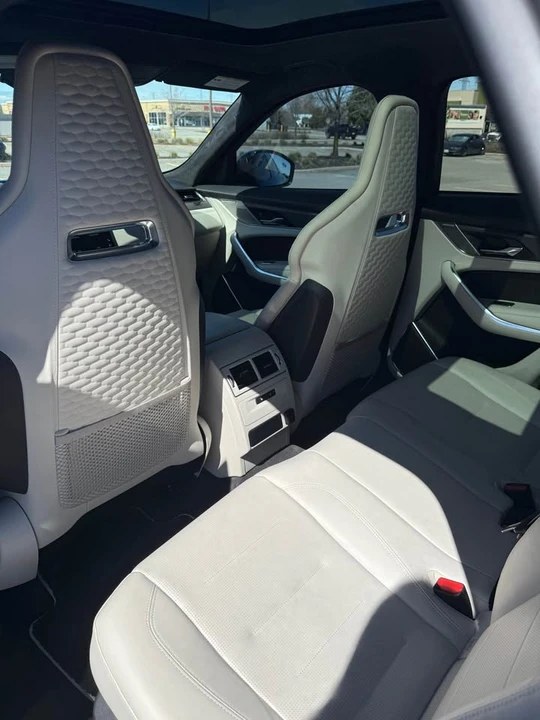 2023 Jaguar F-Pace SVR - Image 7 of 11