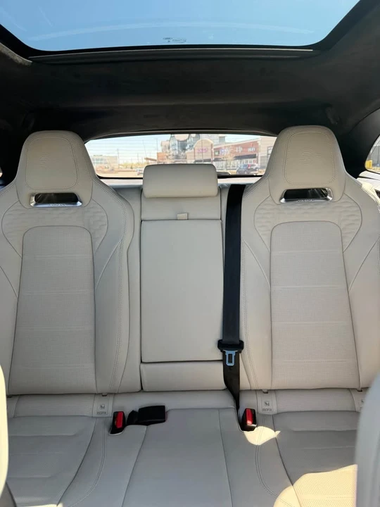 2023 Jaguar F-Pace SVR - Image 6 of 11
