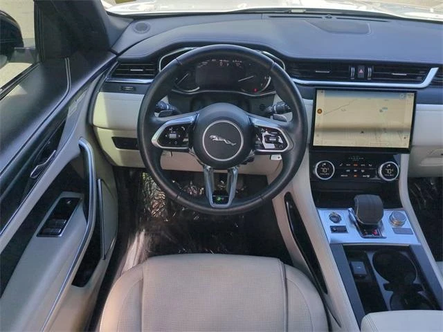 2023 Jaguar F-Pace - Image 13 of 17
