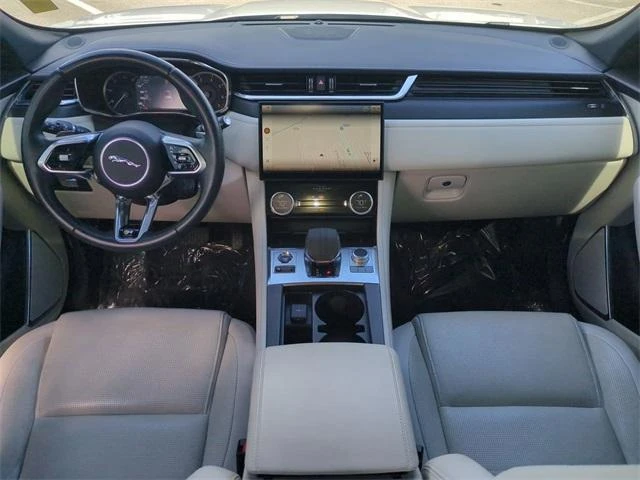 2023 Jaguar F-Pace - Image 12 of 17