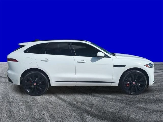 2023 Jaguar F-Pace - Image 2 of 17