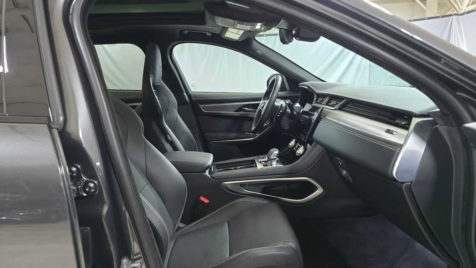 2023 Jaguar F-Pace - Image 7 of 14