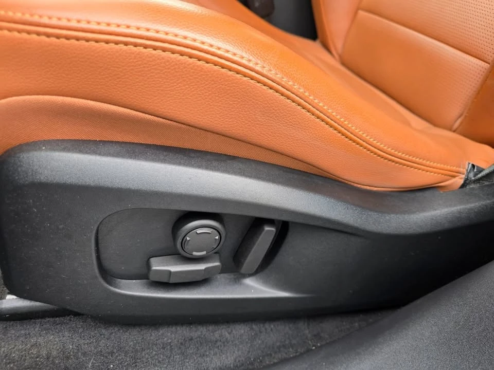 2023 Jaguar F-Pace - Image 14 of 19