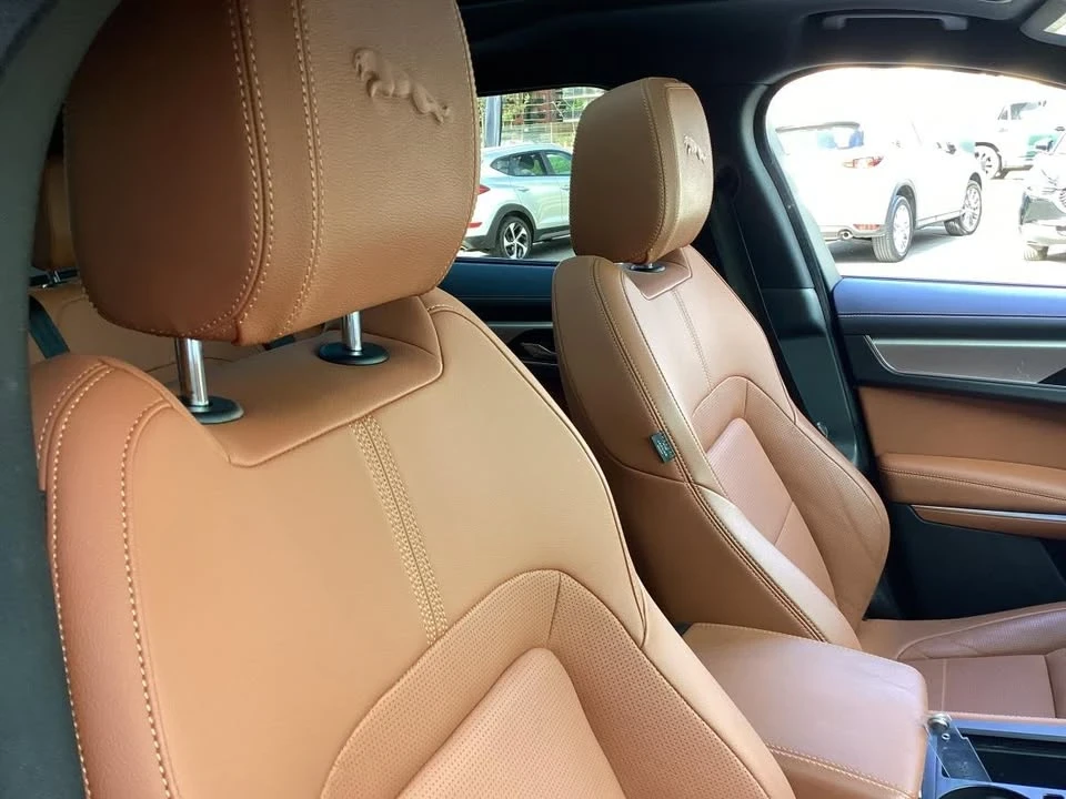 2023 Jaguar F-Pace - Image 14 of 20