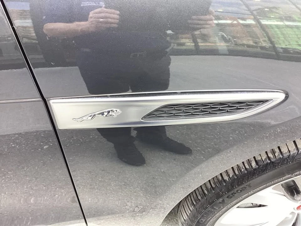 2023 Jaguar F-Pace - Image 16 of 20