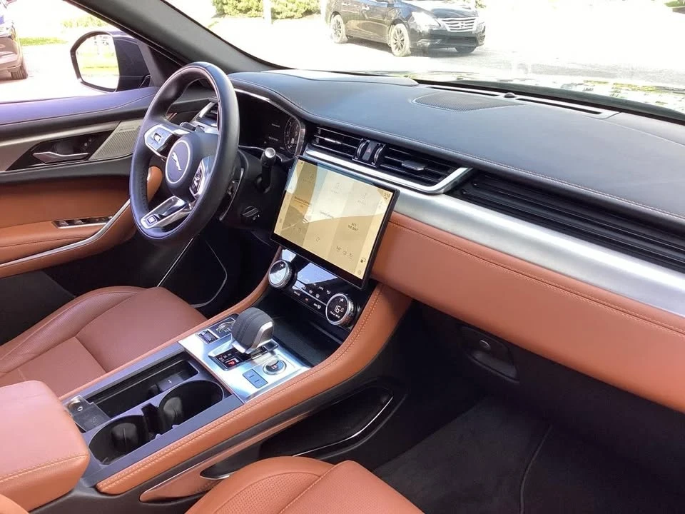 2023 Jaguar F-Pace - Image 13 of 20