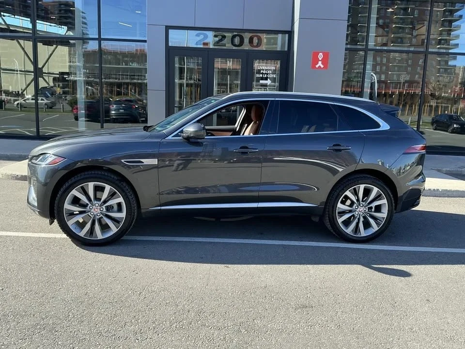 2023 Jaguar F-Pace - Image 3 of 20