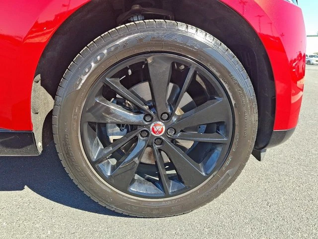 2023 Jaguar F-Pace - Image 7 of 19