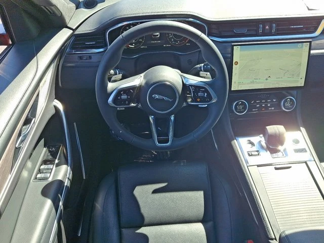 2023 Jaguar F-Pace - Image 10 of 19