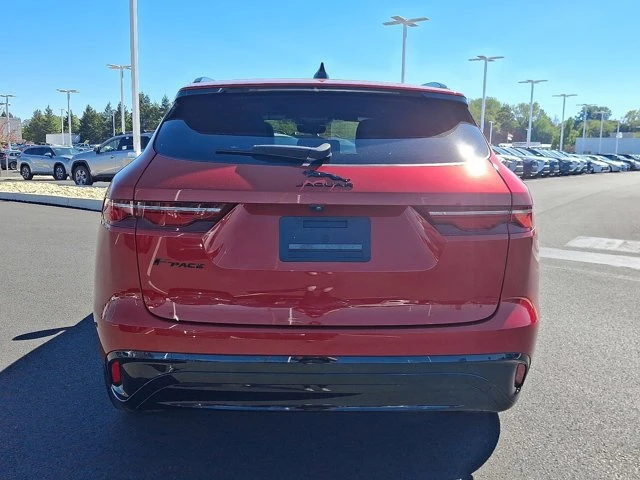 2023 Jaguar F-Pace - Image 4 of 19