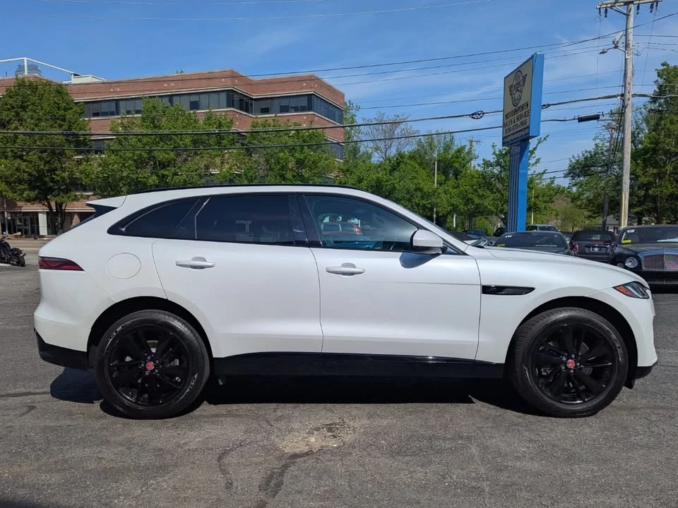 2023 Jaguar F-Pace - Image 6 of 20