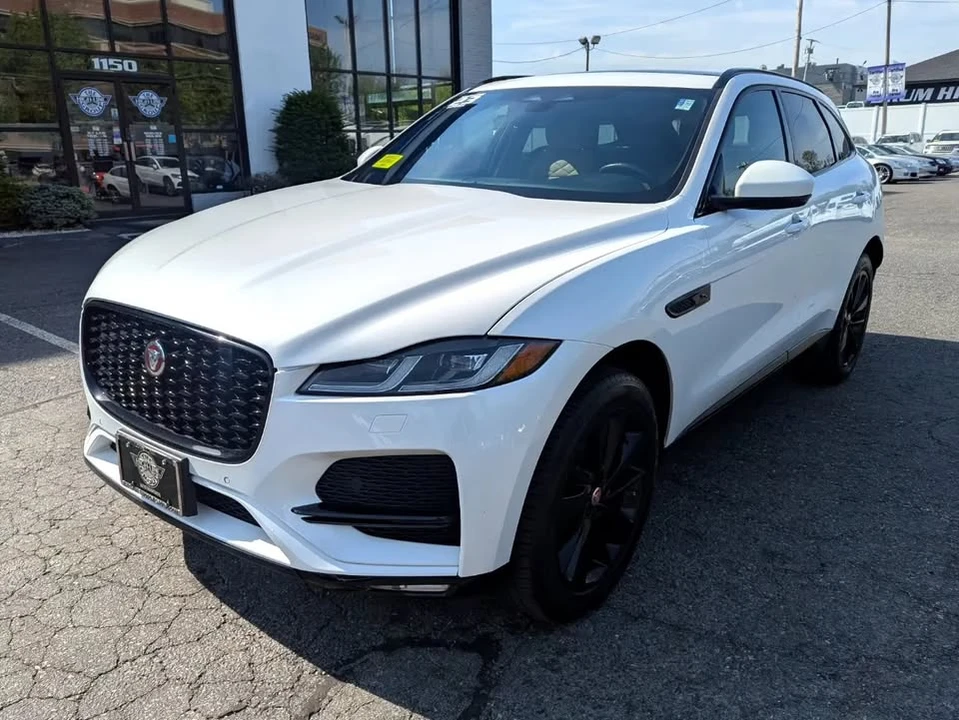 2023 Jaguar F-Pace - Image 2 of 20