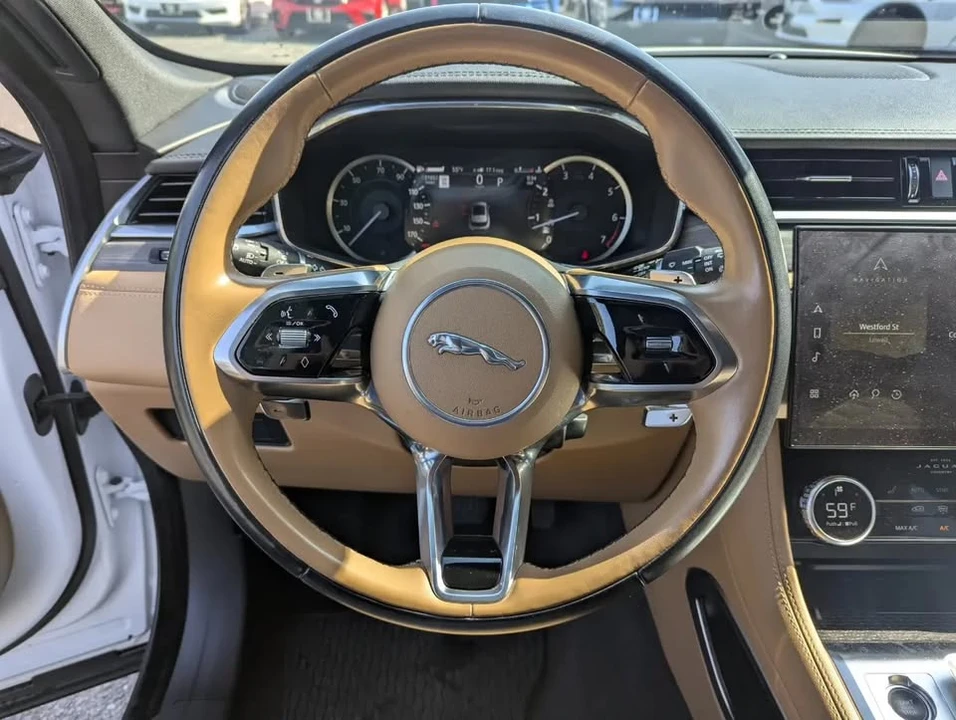 2023 Jaguar F-Pace - Image 12 of 20