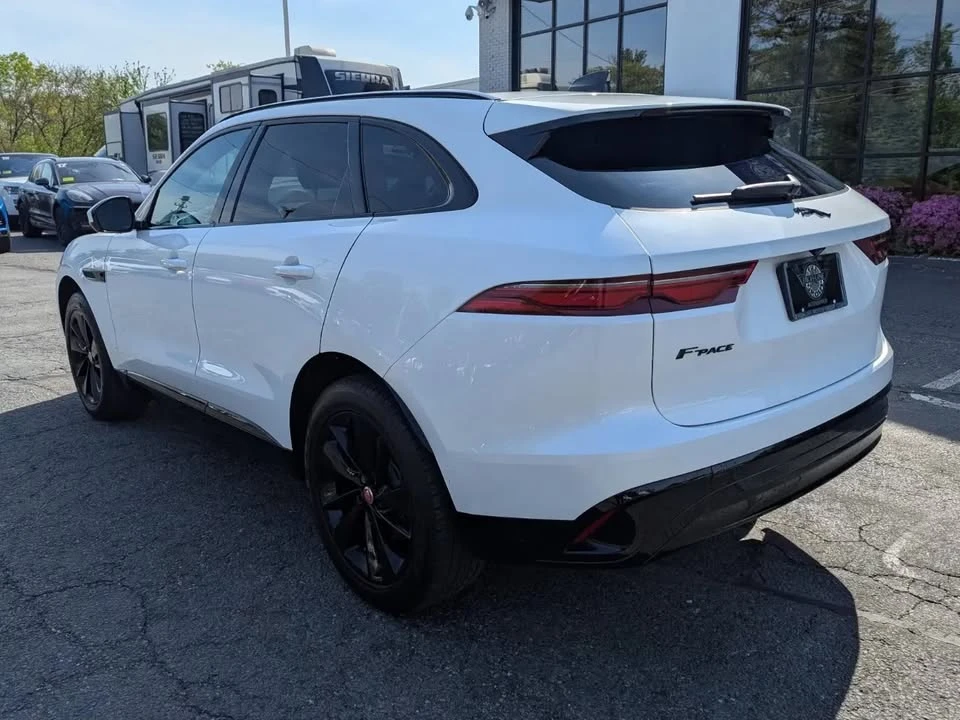2023 Jaguar F-Pace - Image 10 of 20