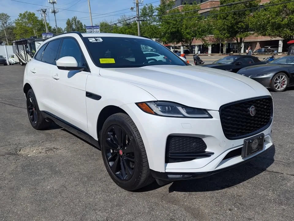 2023 Jaguar F-Pace - Image 5 of 20
