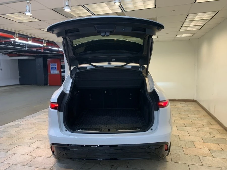 2023 Jaguar F-Pace - Image 16 of 20