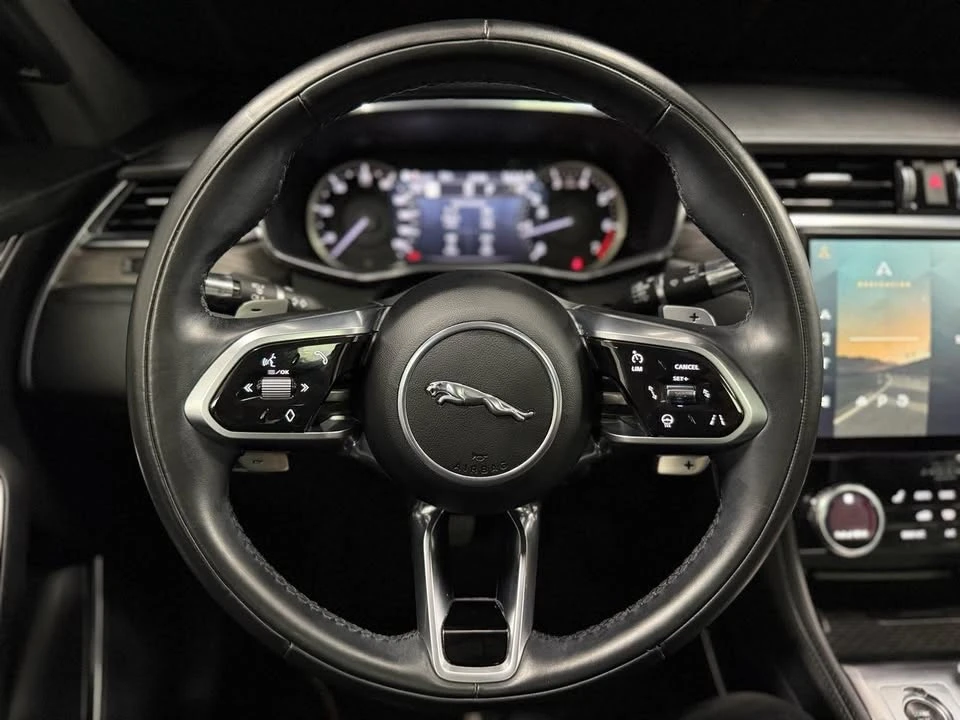 2023 Jaguar F-Pace - Image 16 of 20