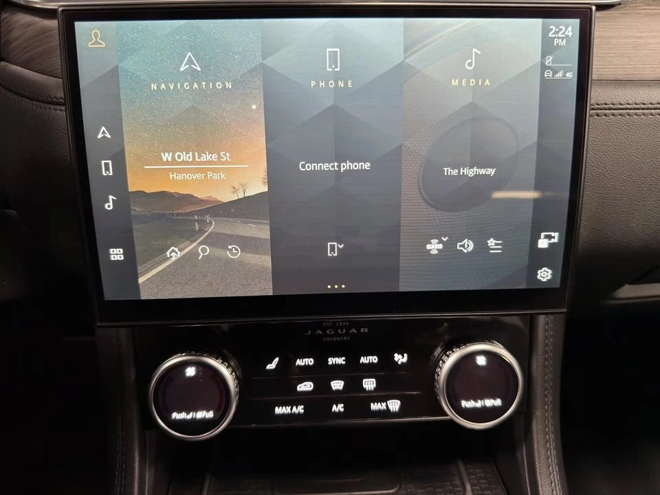 2023 Jaguar F-Pace - Image 19 of 20