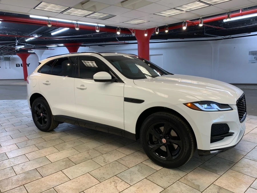 2023 Jaguar F-Pace - Image 9 of 16