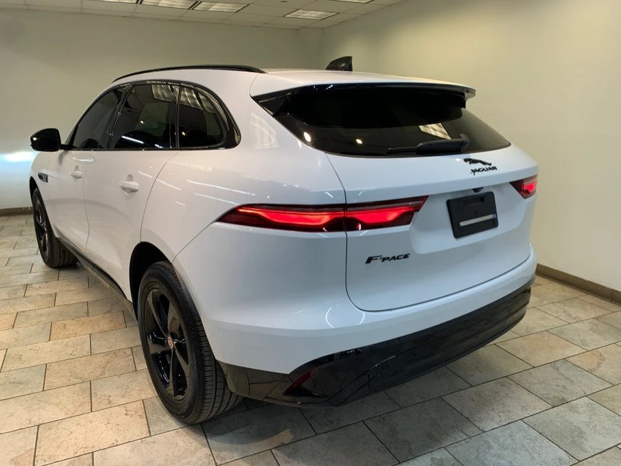 2023 Jaguar F-Pace - Image 4 of 16