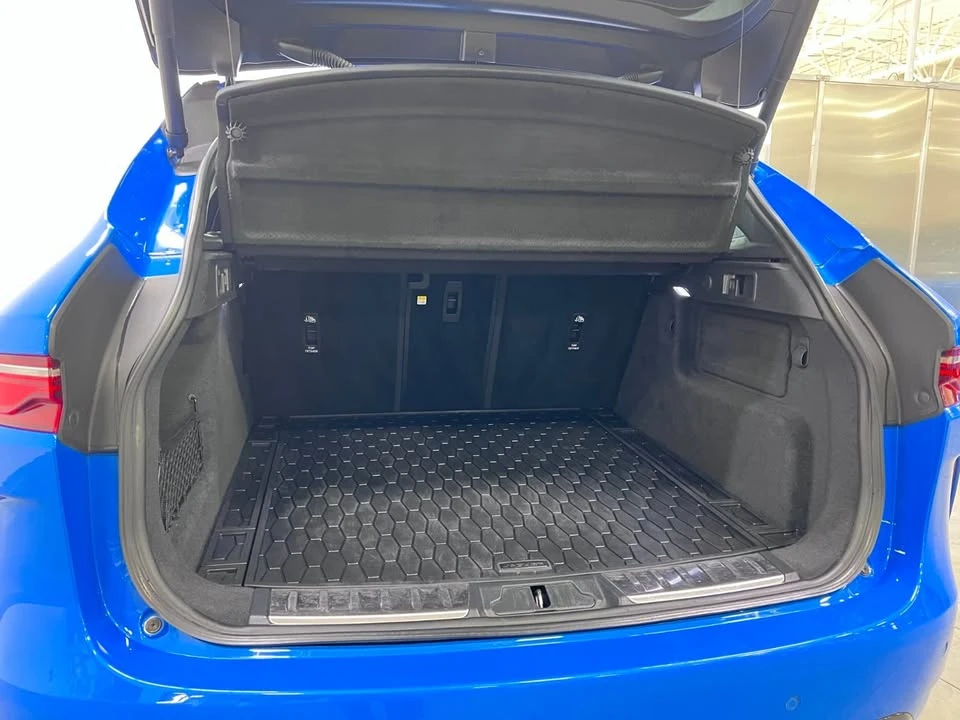 2023 Jaguar F-Pace SVR - Image 13 of 13