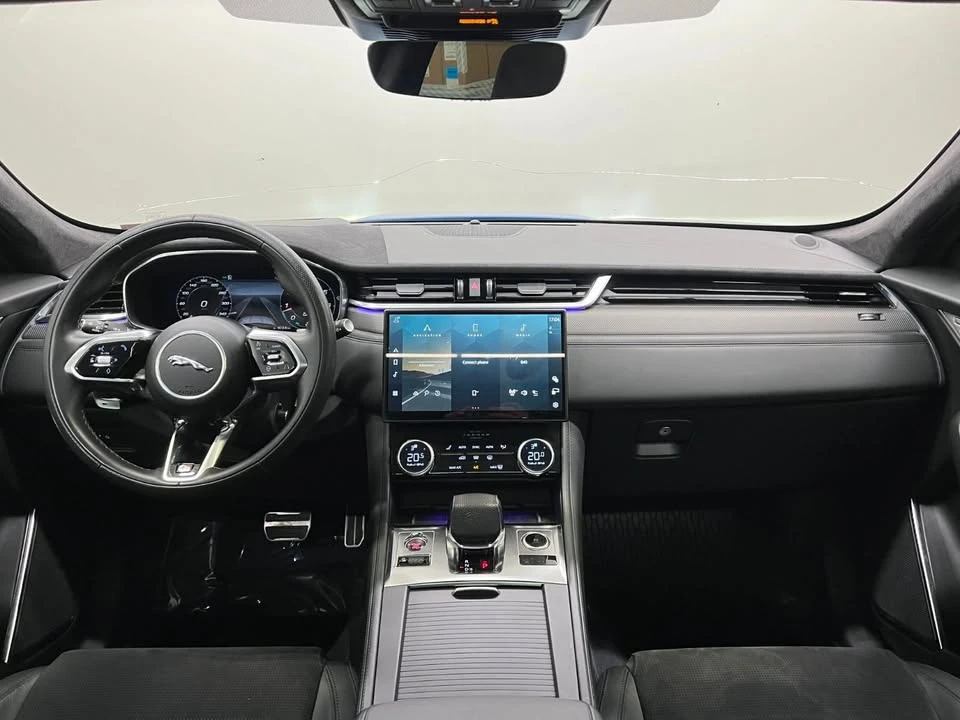 2023 Jaguar F-Pace SVR - Image 12 of 13