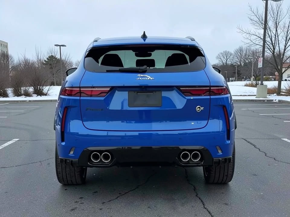 2023 Jaguar F-Pace SVR - Image 5 of 13