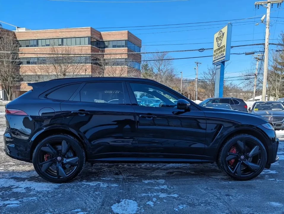2023 Jaguar F-Pace SVR - Image 5 of 17